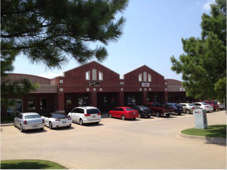 Primary Photo Of 1401 S Douglas Blvd, Midwest City Office For Lease