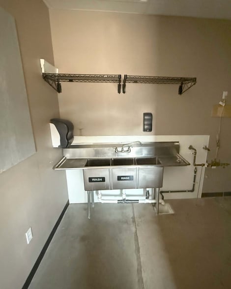 More Photos Of 15050 Texas 29, Liberty Hill Unknown For Lease