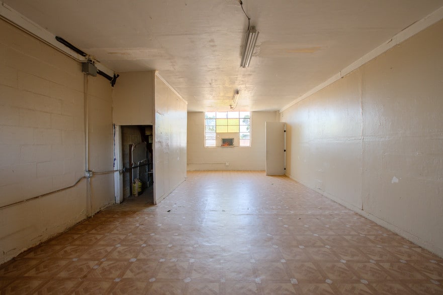 More Photos Of 332 W 8th St, Merced Religious Facility For Sale