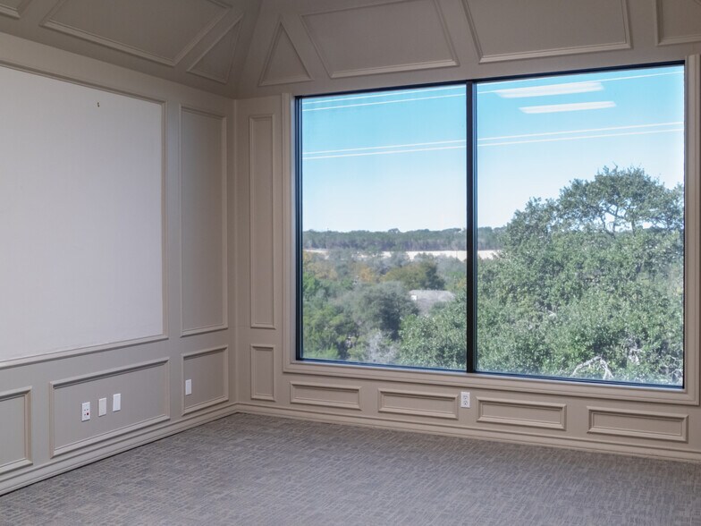 More Photos Of 1310 Ranch Road 620 N, Lakeway Unknown For Lease
