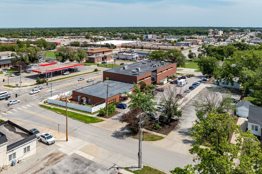 More Photos Of 4401-4435 O St, Lincoln Office For Sale