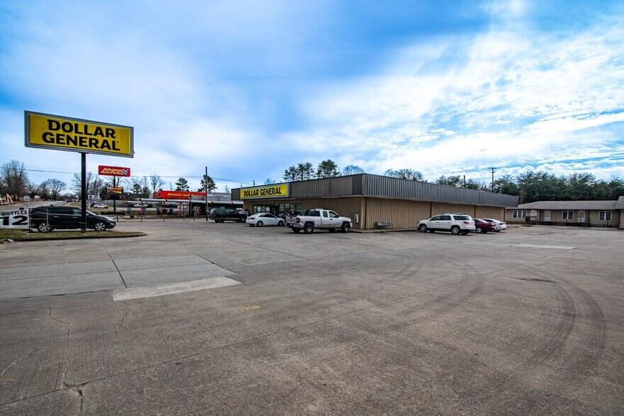 More Photos Of 1215 Main St, Munfordville Freestanding For Sale