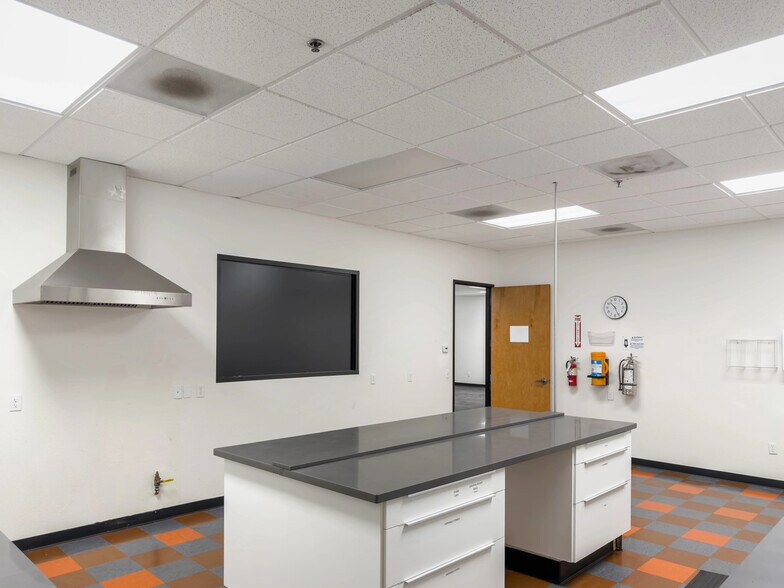 More Photos Of 1330 Calle Avanzado, San Clemente Food Processing For Lease