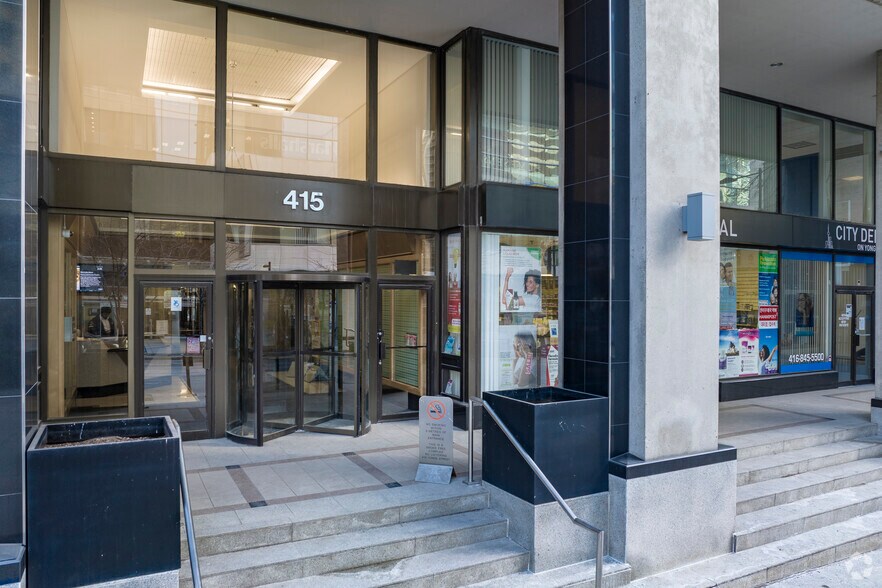 More Photos Of 415 Yonge St, Toronto Office For Lease