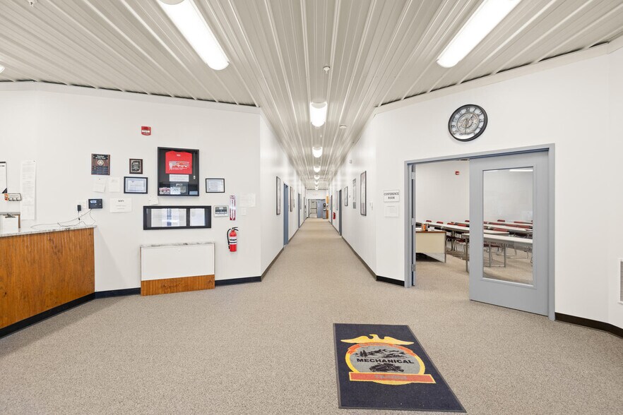 More Photos Of 109 Towle Farm Rd, Hampton Industrial For Sale