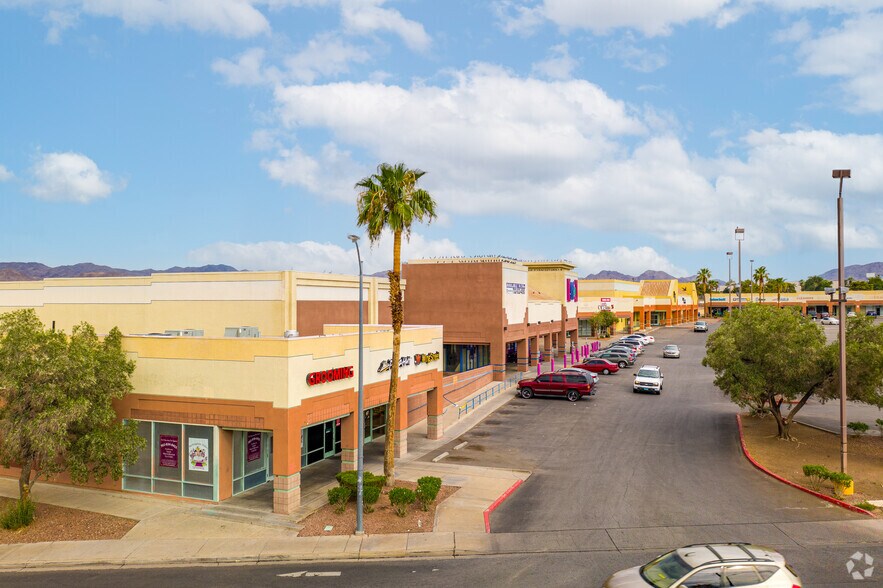 More Photos Of 724 S Boulder Hwy, Henderson Unknown For Lease