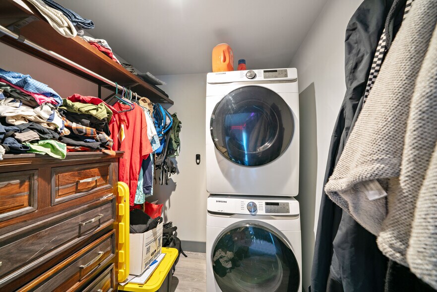 More Photos Of 7795 Thorpe Rd, Bozeman Industrial For Sale