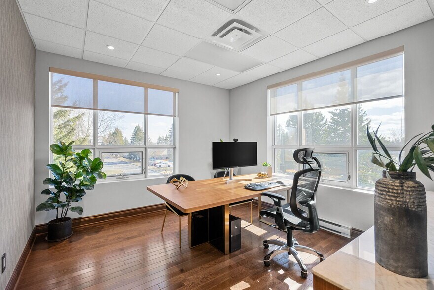 More Photos Of 130 Terence Matthews Cres, Ottawa Office For Sale