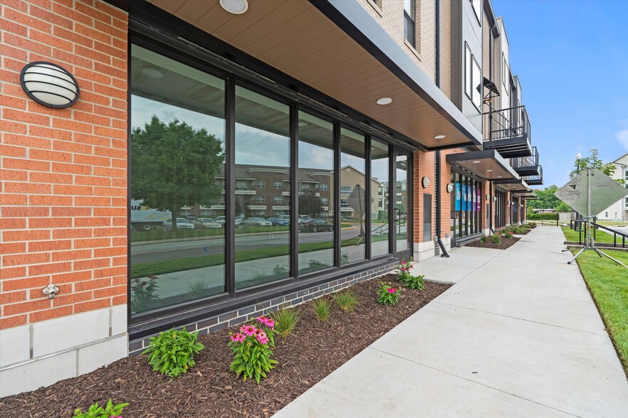 More Photos Of 2914-2924 Buchanan St, Kansas City Unknown For Lease