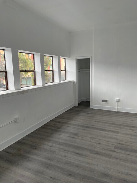 More Photos Of 3451 International Blvd, Oakland Storefront Retail Office For Sale