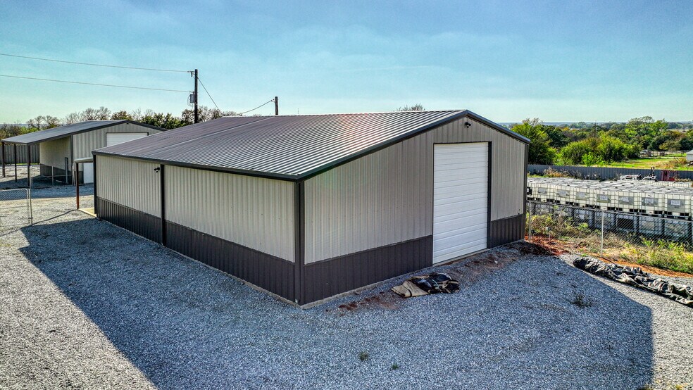 More Photos Of 11955 N FM 730, Azle Warehouse For Lease