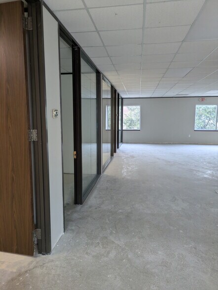 More Photos Of 16131 N Eldridge Pky, Tomball Storefront Retail Office For Lease
