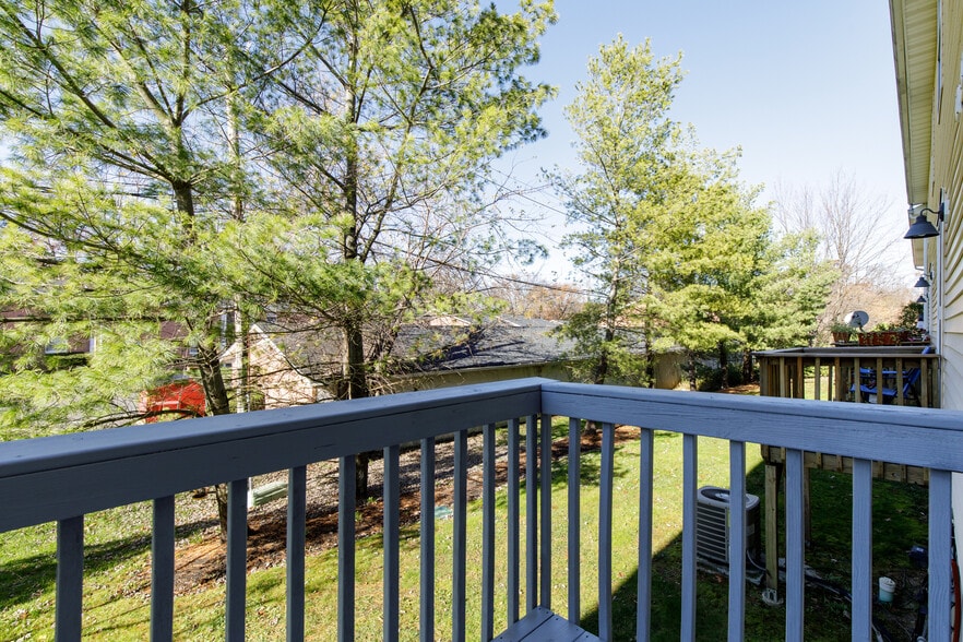 More Photos Of 133 Aberdeen Rd, Matawan Apartments For Sale