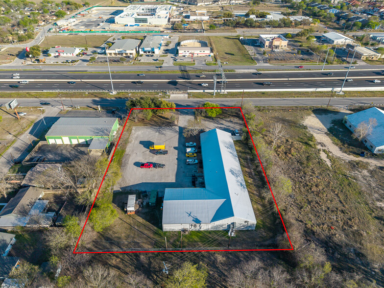 More Photos Of 1910 S Interstate 35, San Marcos Manufacturing For Sale