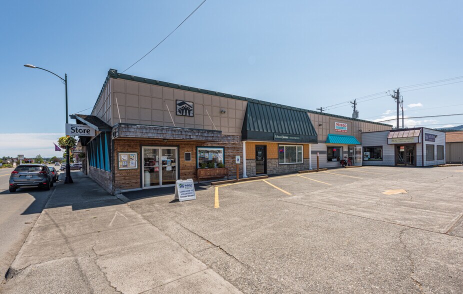 More Photos Of 213 E Washington St, Sequim Storefront Retail Office For Sale