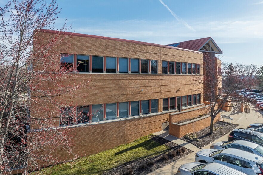More Photos Of 3001 W Beltline Hwy, Madison Unknown For Lease