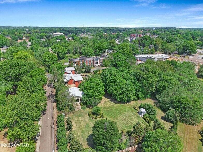 More Photos Of 428 N Cumberland St, Jackson Specialty For Sale