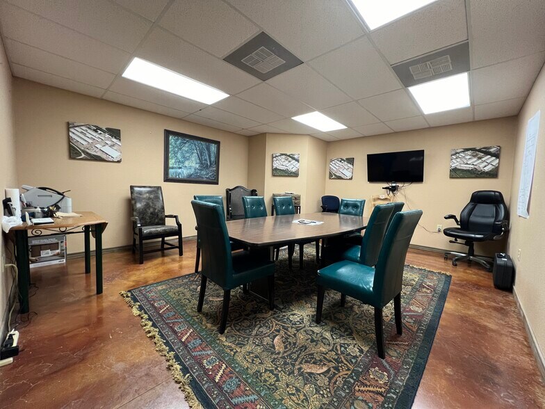 More Photos Of 2281 N Masch Branch Rd, Denton Office For Lease