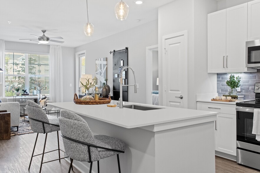 More Photos Of 12400 Dutton Rd, Midlothian Apartments For Sale