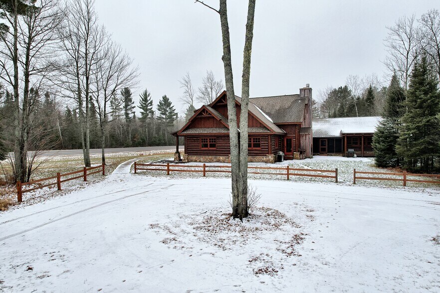 More Photos Of 5771 US Highway 45, Land O Lakes Office For Sale