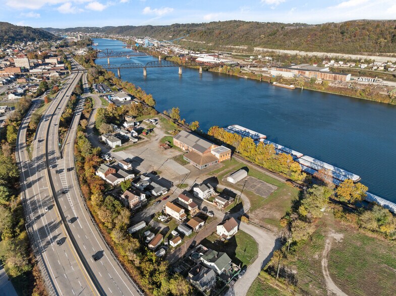 More Photos Of 2200 Union St, Bellaire Warehouse For Sale