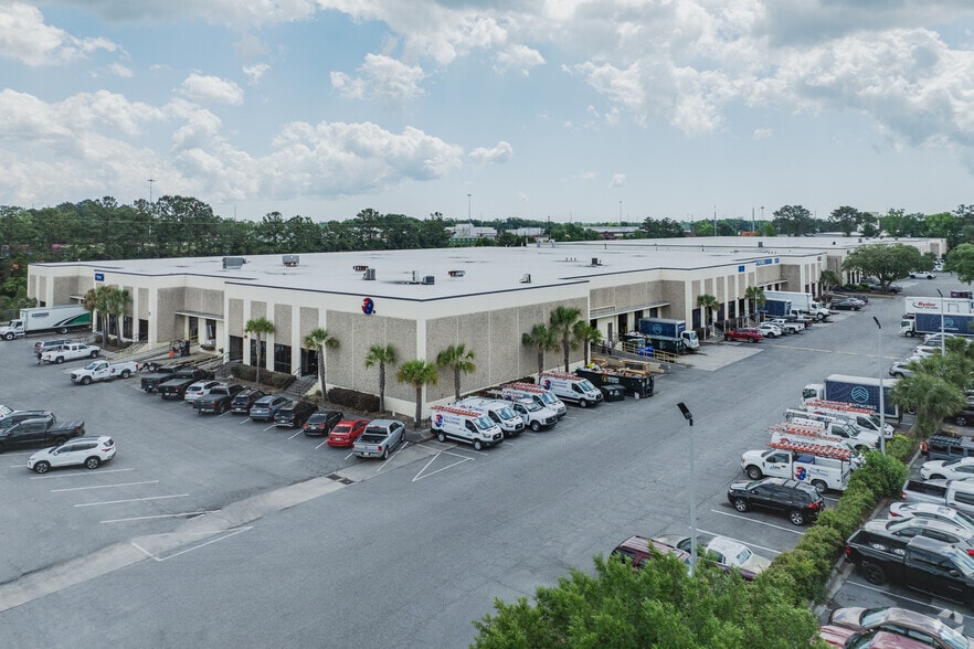 More Photos Of 4750-4760 Goer Dr, North Charleston Warehouse For Lease