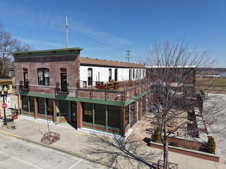 More Photos Of 408-422 N Main St, Hannibal Restaurant For Sale
