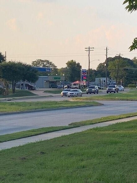 More Photos Of 13410 Cullen Blvd, Houston Land For Sale