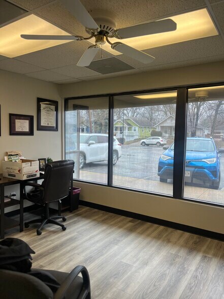 More Photos Of 4711 Mission Rd, Mission Office For Sale