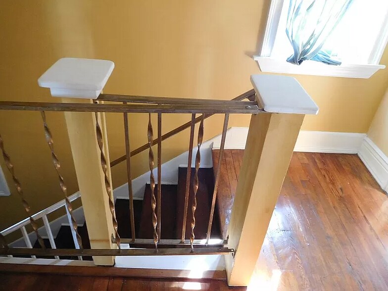 More Photos Of 2038 Grant Ave, Philadelphia Specialty For Sale