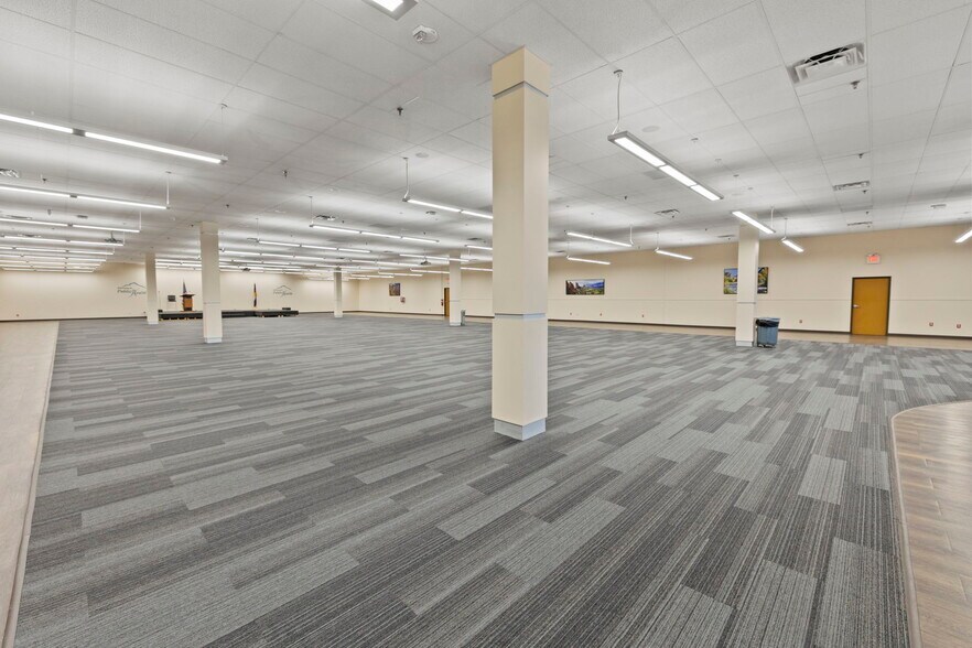 More Photos Of 6436 S Hwy 85-87, Colorado Springs General Retail For Sale