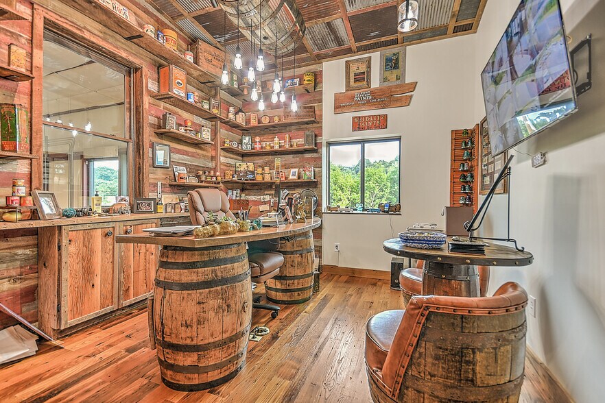 More Photos Of 915 Millennium Ct, Blountville Warehouse For Sale