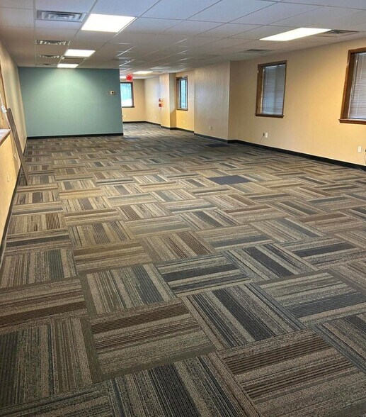 More Photos Of 2705 N 4th St, Flagstaff Office For Sale