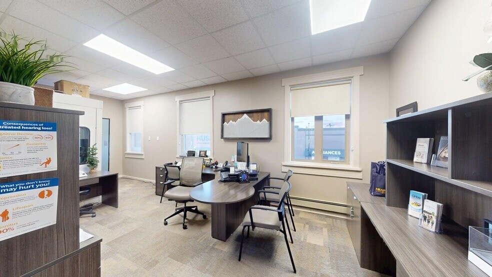 More Photos Of 800 Baker St, Cranbrook Storefront Retail Office For Sale