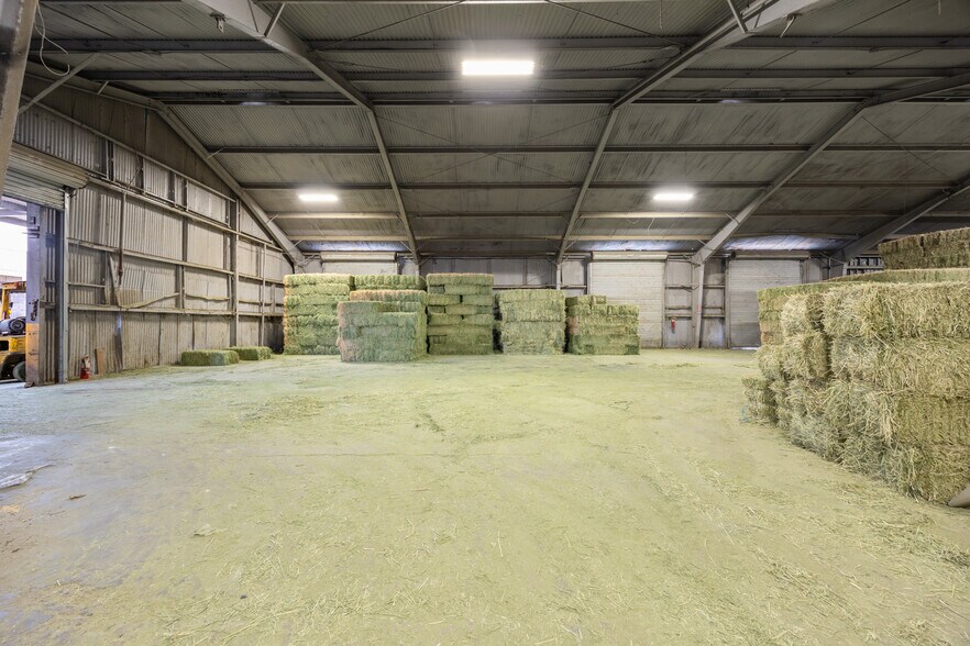 More Photos Of 780 N Todd Ave, Azusa Distribution For Sale