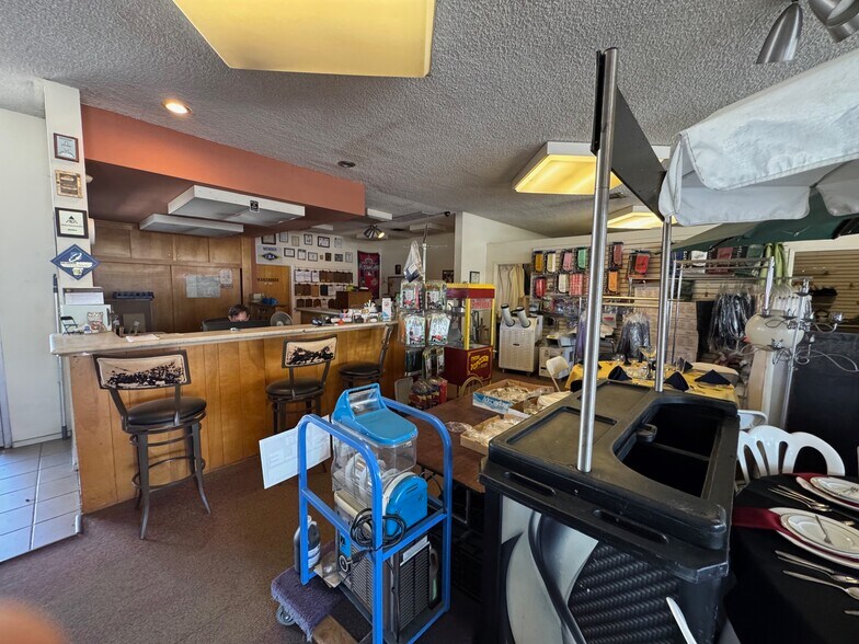 More Photos Of 10900 Paramount Blvd, Downey Storefront For Lease