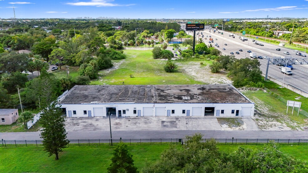 More Photos Of 1920-1932 NW 9th St, Fort Lauderdale Light Manufacturing For Lease