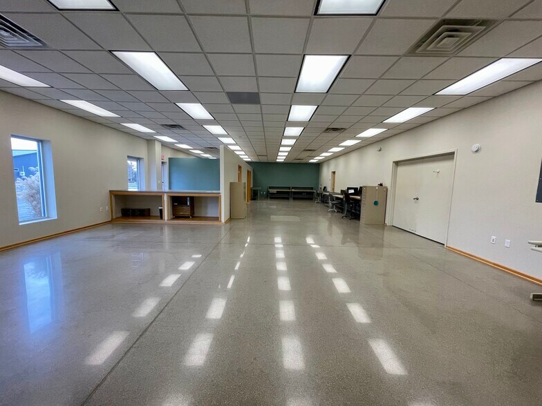 More Photos Of 4510-4520 Progress Dr, Columbus Warehouse For Lease