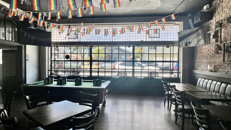 More Photos Of 1800 E Broadway, Long Beach Restaurant For Lease
