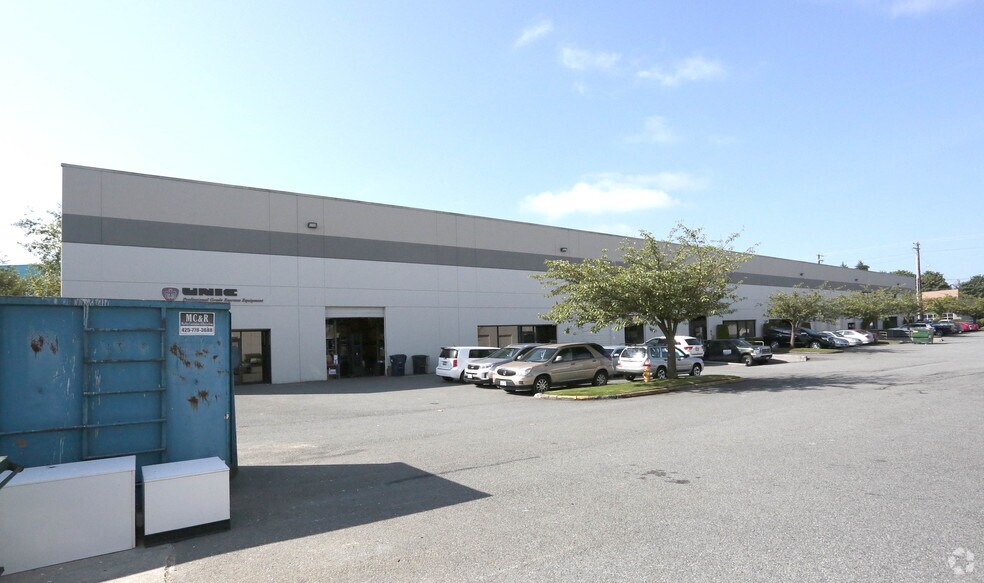 More Photos Of 12407 Mukilteo Speedway, Lynnwood Warehouse For Lease