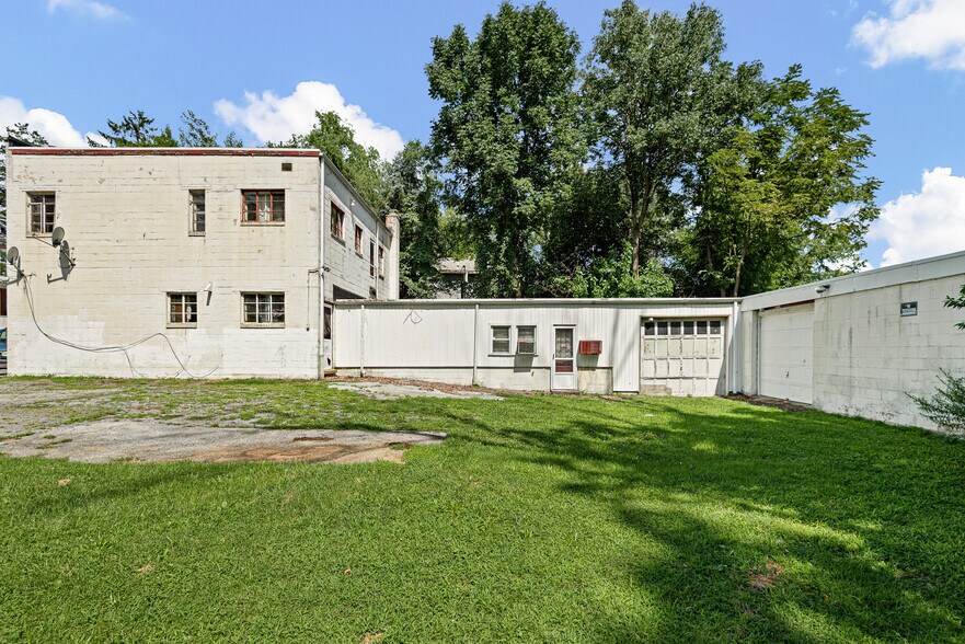 More Photos Of 9 E 44th St, Wilmington Office Residential For Sale