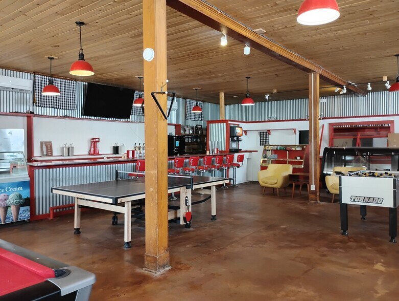 More Photos Of 111 N State St, Fort Davis Hotel For Sale