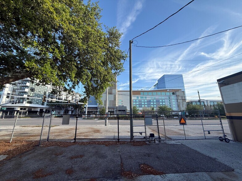 More Photos Of 3642 W Cypress St, Tampa Light Manufacturing For Sale