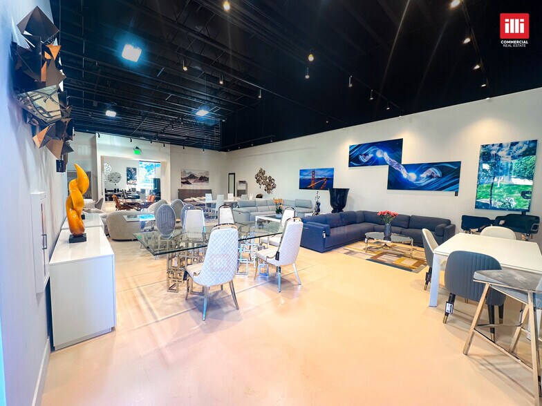 More Photos Of 28610 Canwood St, Agoura Hills Freestanding For Lease