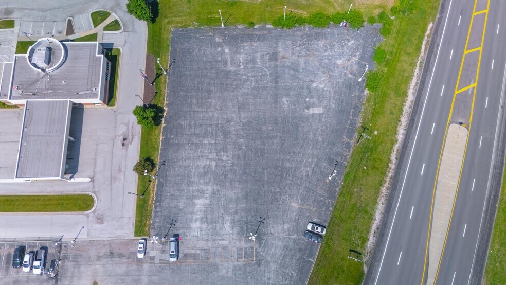 Primary Photo Of 11911 E US Highway 40, Independence Land For Sale
