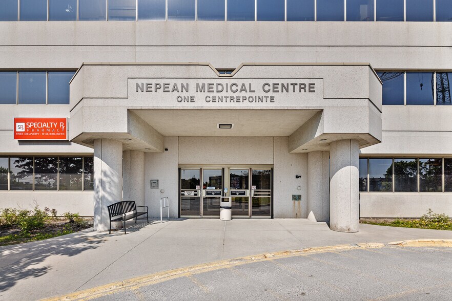 More Photos Of 1 Centrepointe Dr, Nepean Medical For Lease