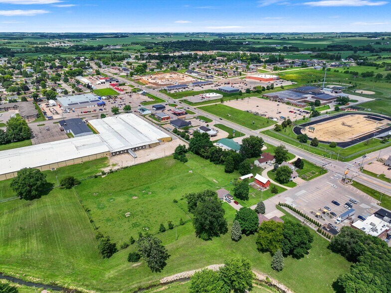 More Photos Of 1430 9th St SE, Dyersville Land For Sale