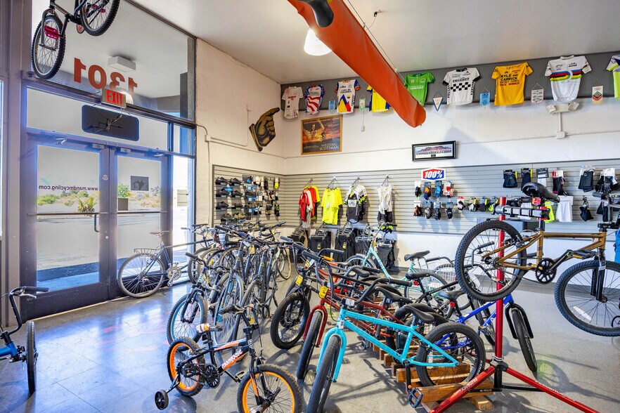 More Photos Of 1301 E Fry Blvd, Sierra Vista General Retail For Sale