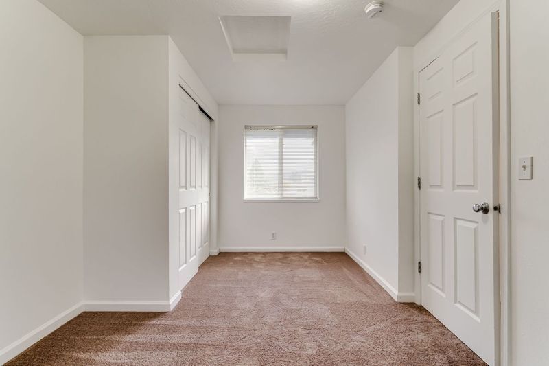 More Photos Of 249 S 41st St, Springfield Apartments For Sale