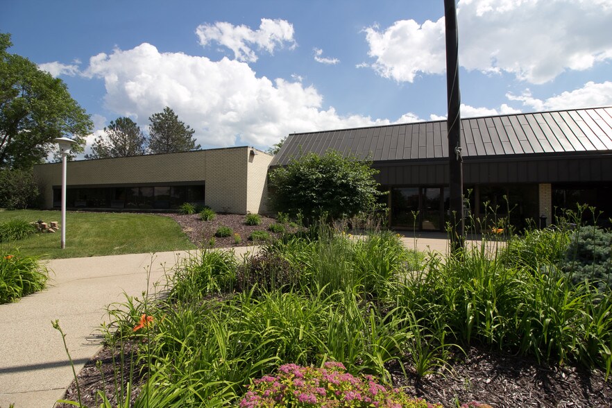 More Photos Of 4240 Hickory Ln, Sioux City Office For Lease